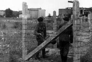 Beginn des Mauerbaus in Berlin 1961