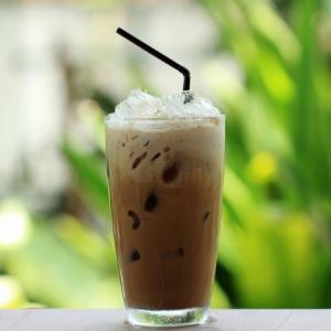 An heißen Sommertagen ist Eiskaffee eine herrliche Erfrischung