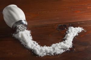 Zu viel Salz erhöht das Risiko für Herz-Kreislauf-Erkrankungen