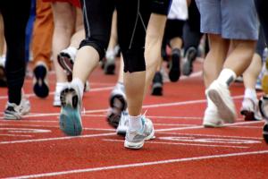 Laufschuhe sind bei Onlinehändlern oft günstiger zu haben